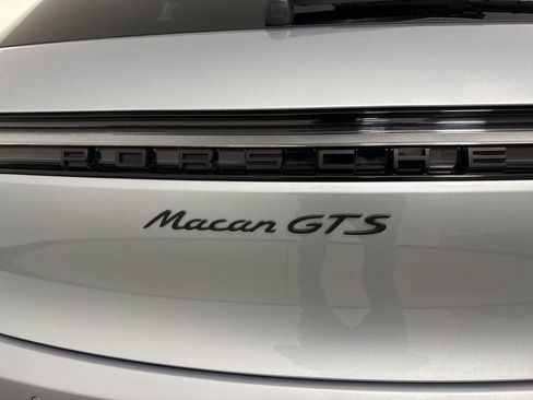 Certified 2026 Porsche Macan GTS AWD/4WD image 19