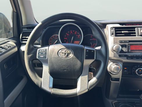 Used 2012 Toyota 4Runner SR5 w/ Convenience Pkg RWD image 16