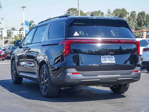 New 2026 Kia Carnival SX FWD image 5