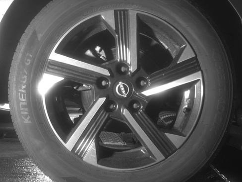 Used 2025 Nissan Sentra SV FWD image 15