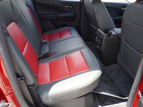Used 2024 GMC Canyon Elevation w/ Convenience Package RWD image 31