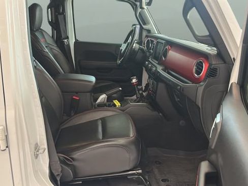 Used 2020 Jeep Wrangler Unlimited Rubicon w/ Uconnect 4C Nav & Sound Group AWD/4WD image 21