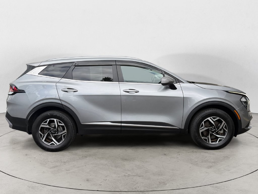 Used 2023 Kia Sportage LX AWD/4WD image 4