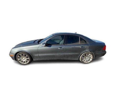 Used 2008 Mercedes-Benz E 350 Sedan image 2