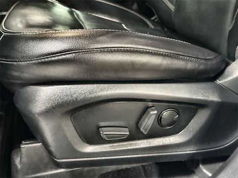 Used 2022 Ford Explorer Limited image 13