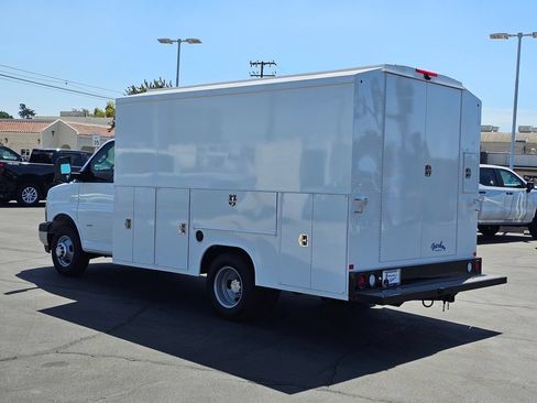 New 2026 Chevrolet Express 3500 w/ Power Convenience Package RWD image 4
