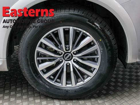 Used 2023 Nissan Armada SL image 36