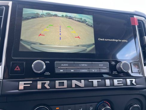 New 2026 Nissan Frontier SV w/ Tow Package AWD/4WD image 10