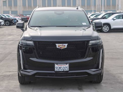 Used 2023 Cadillac Escalade Sport image 2