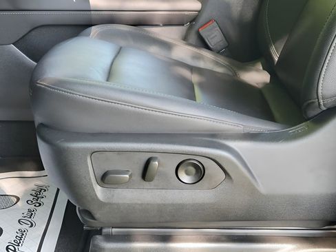 Used 2024 Chevrolet Tahoe LT image 11