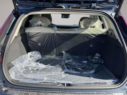 New 2026 Volvo V60 B5 Cross Country Plus w/ Protection Package Premier image 13