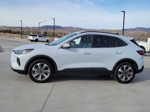 Used 2025 Ford Escape Platinum image 2