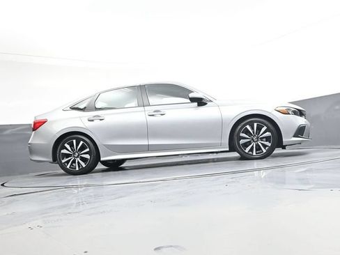 Used 2024 Honda Civic EX image 31