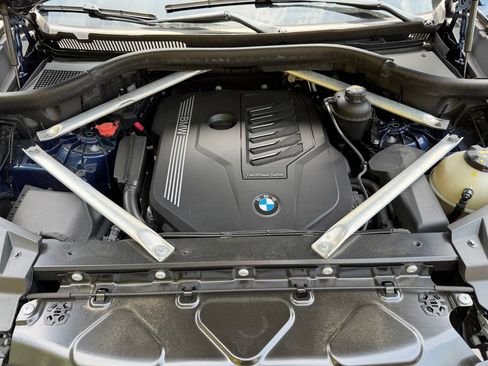 Used 2020 BMW X5 xDrive40i w/ M Sport Package AWD/4WD image 9