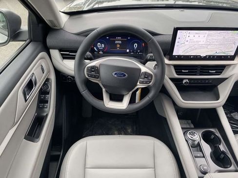 New 2026 Ford Explorer Active w/ Active Comfort Package RWD image 10