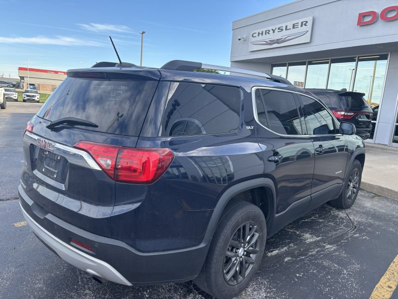 Used 2017 GMC Acadia SLT FWD image 3