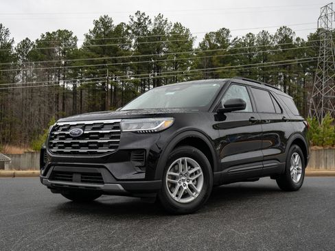 New 2026 Ford Explorer Active RWD image 1