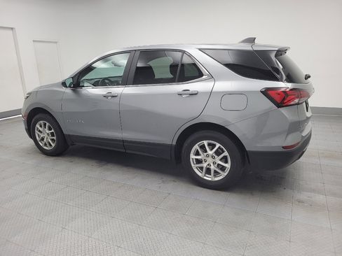 Used 2023 Chevrolet Equinox LT w/ Driver Convenience Package image 3