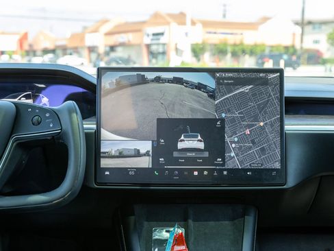 Used 2023 Tesla Model X AWD/4WD image 26