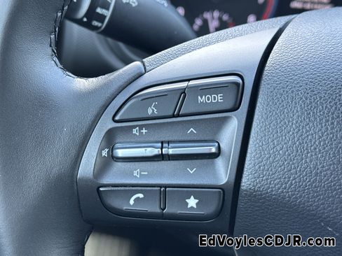 Used 2023 Hyundai Kona SEL w/ Convenience Package image 37