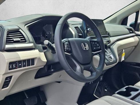 Used 2026 Honda Odyssey EX-L image 10