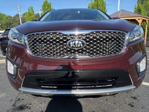 Used 2016 Kia Sorento SX image 2