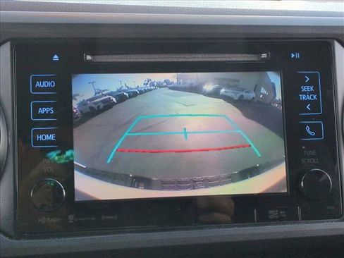 Used 2018 Toyota Tacoma TRD Off-Road w/ Technology Package image 14