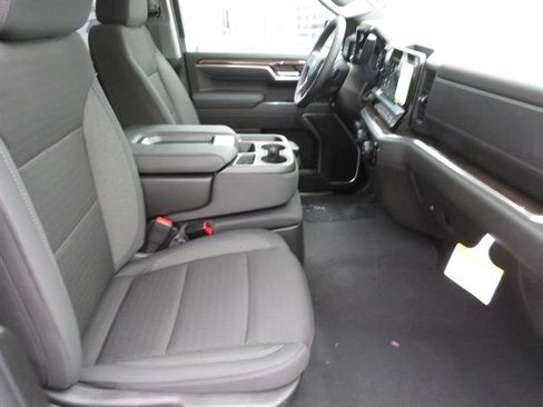 New 2026 Chevrolet Silverado 1500 LT image 11