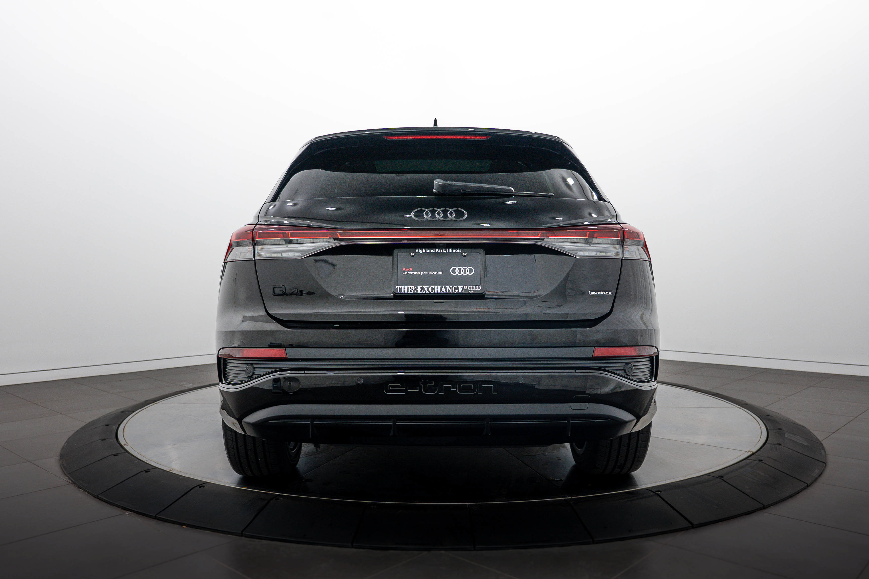 Certified 2023 Audi Q4 e-tron Premium Plus w/ Premium Plus AWD/4WD image 19