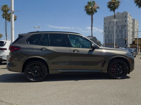 New 2026 BMW X5 xDrive40i w/ M Sport Package AWD/4WD image 4