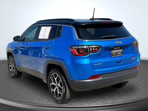 Used 2025 Jeep Compass Limited AWD/4WD image 5