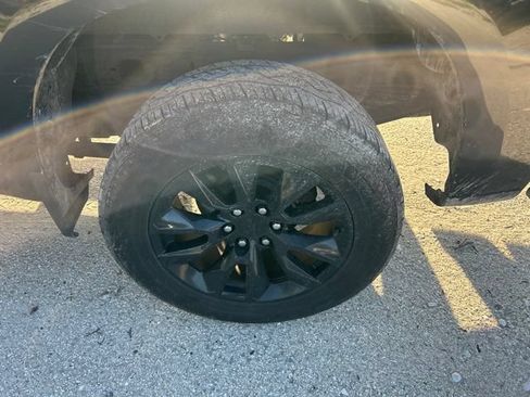 Used 2021 Chevrolet Silverado 1500 LT RWD image 18
