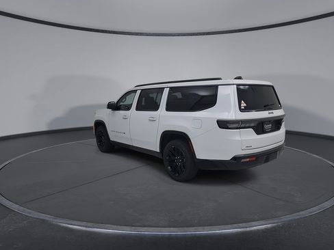 New 2026 Jeep Grand Wagoneer L Limited AWD/4WD image 11