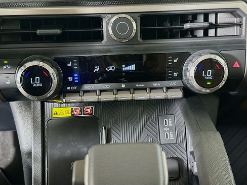 Used 2026 Toyota 4Runner Limited AWD/4WD image 24