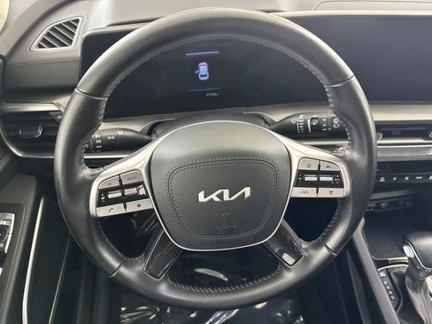 Certified 2025 Kia Telluride S FWD image 25