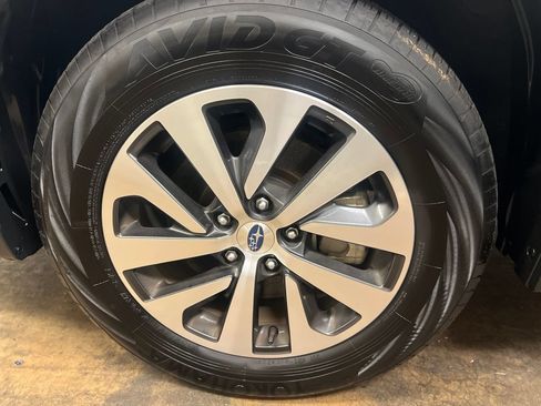 Used 2025 Subaru Outback Premium AWD/4WD image 41