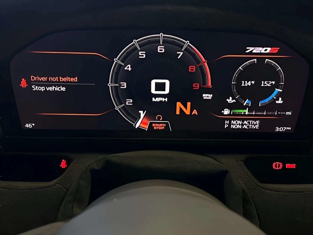 Used 2018 McLaren 720S Performance RWD image 21