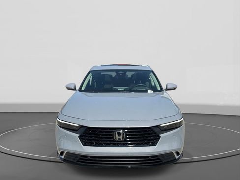 Used 2023 Honda Accord Touring image 3