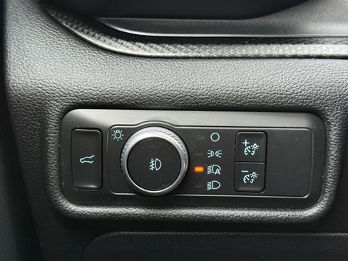 Certified 2020 Ford Explorer ST w/ Premium Technology Package image 21