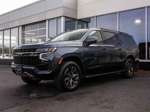 Used 2021 Chevrolet Suburban Z71 w/ Z71 Off-Road Package image 3