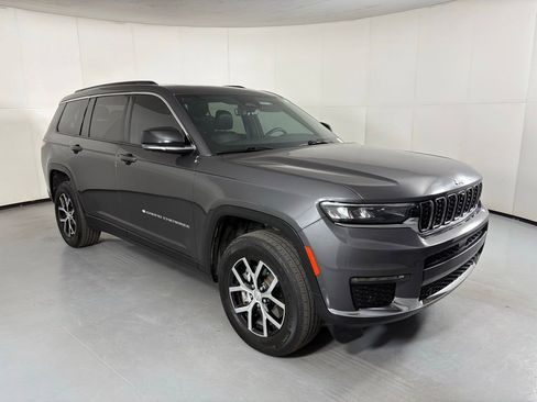 Used 2024 Jeep Grand Cherokee L Limited w/ Luxury Tech Group II AWD/4WD image 2