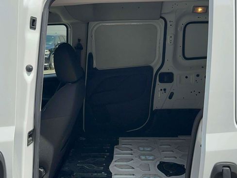 Used 2021 RAM ProMaster City Tradesman SLT FWD image 25