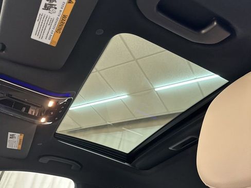 Used 2025 Mercedes-Benz C 300 C 300 image 19