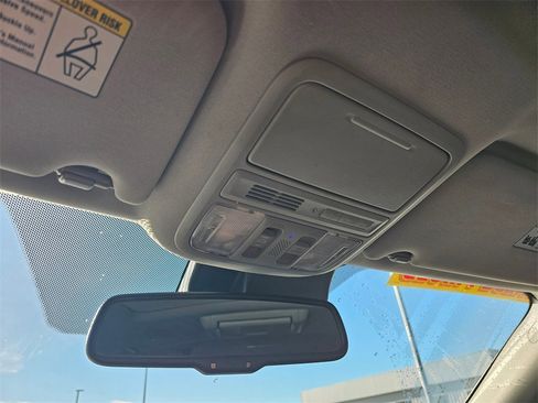 Used 2016 Honda Pilot Touring image 28