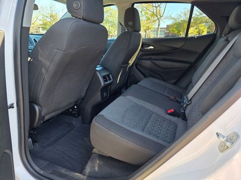 Used 2022 Chevrolet Equinox LT image 28