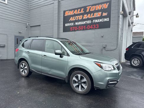 Used 2018 Subaru Forester 2.5i Premium w/ All-Weather Package AWD/4WD image 1