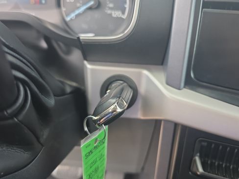 Used 2023 Ford F150 XLT AWD/4WD image 30