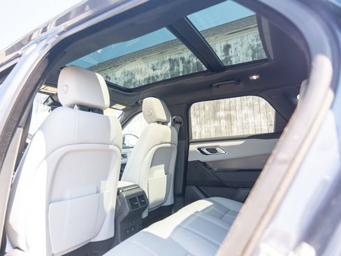 Certified 2026 Land Rover Range Rover Velar S AWD/4WD image 35