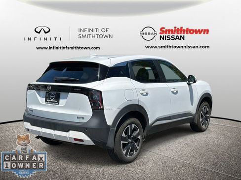 Used 2025 Nissan Kicks SV AWD/4WD image 8