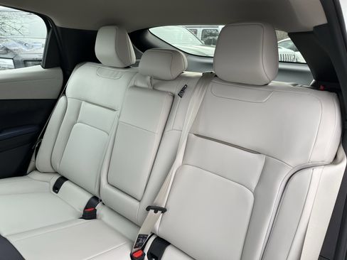 New 2026 Nissan Leaf SV+ w/ Floor Mat Package (SV+) image 24